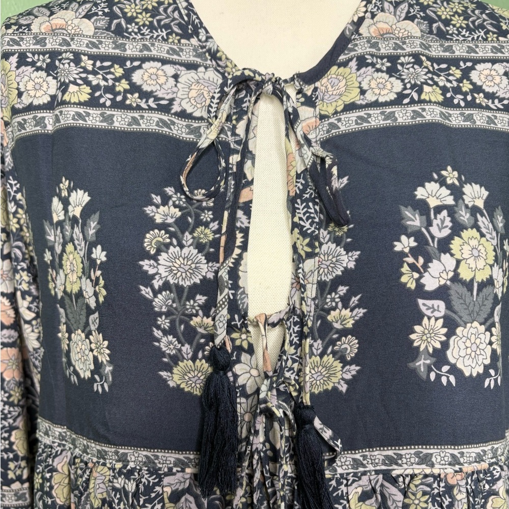 nwt R Vivimos boho Elegant Floral Long Sleeve Dress - Navy and Cream medium - Picture 9 of 17